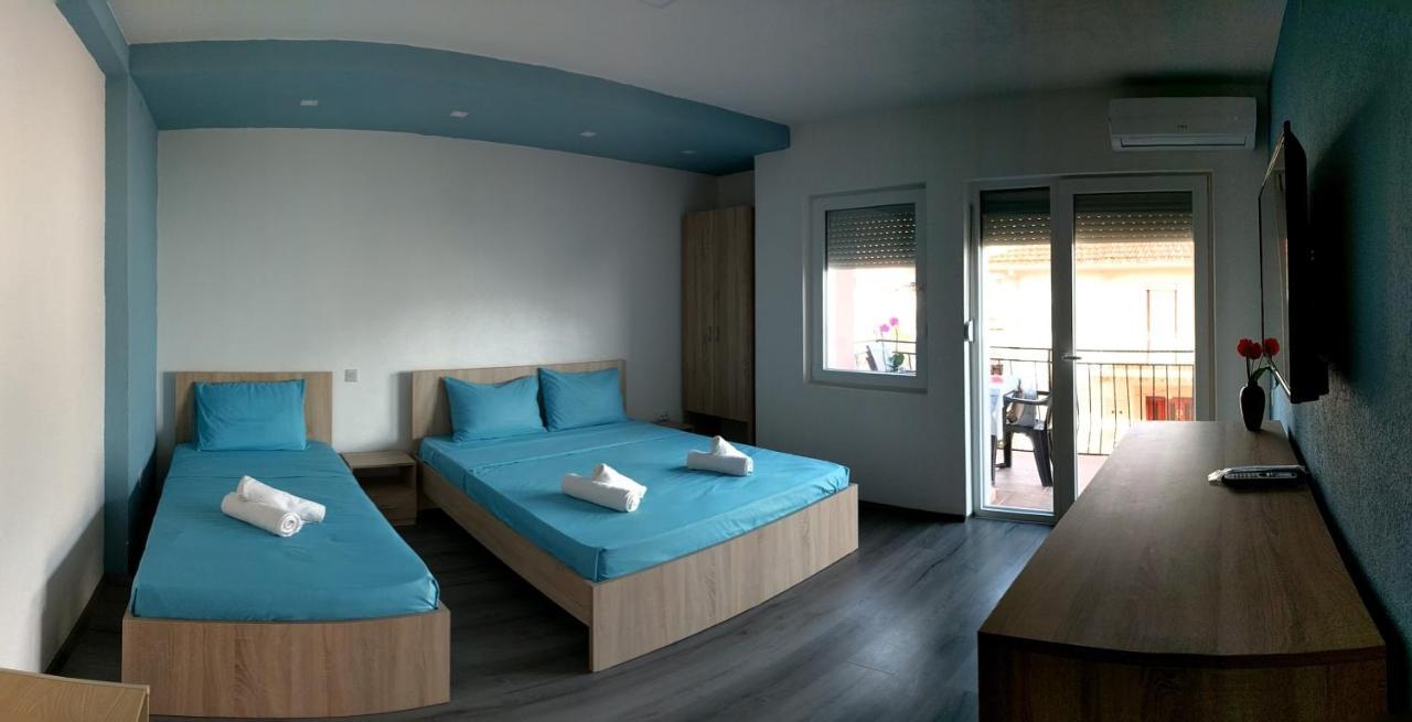 Ajkoski Apartments Pestani Luaran gambar