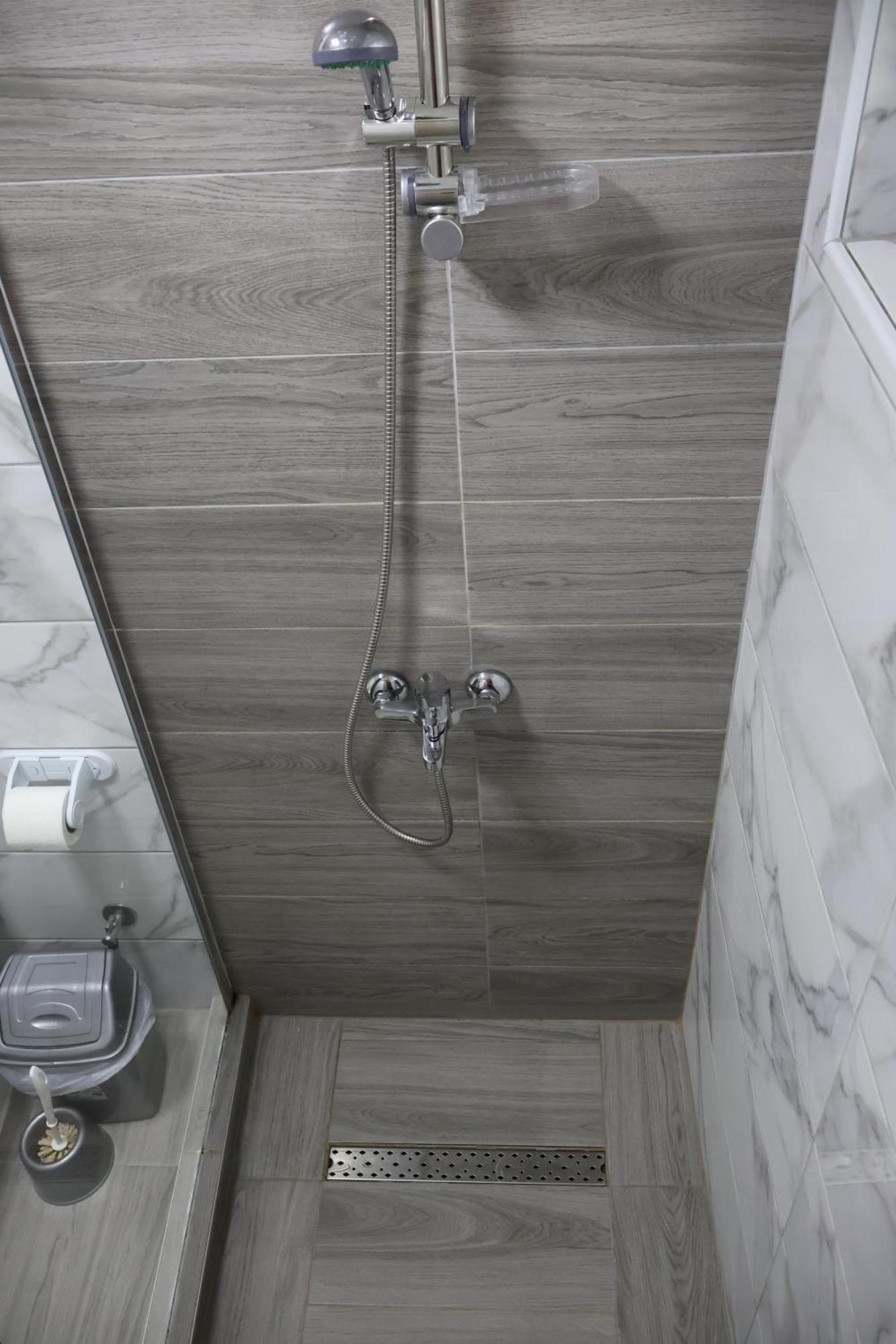 Ajkoski Apartments Pestani Luaran gambar