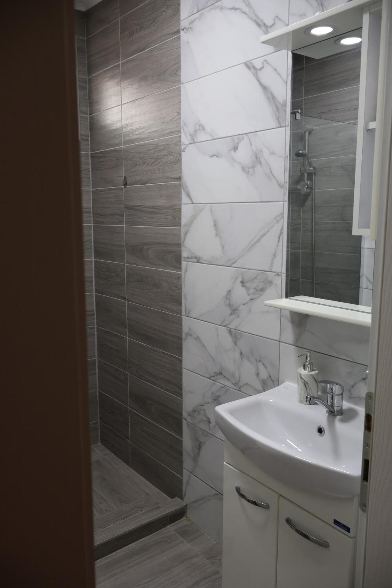Ajkoski Apartments Pestani Luaran gambar